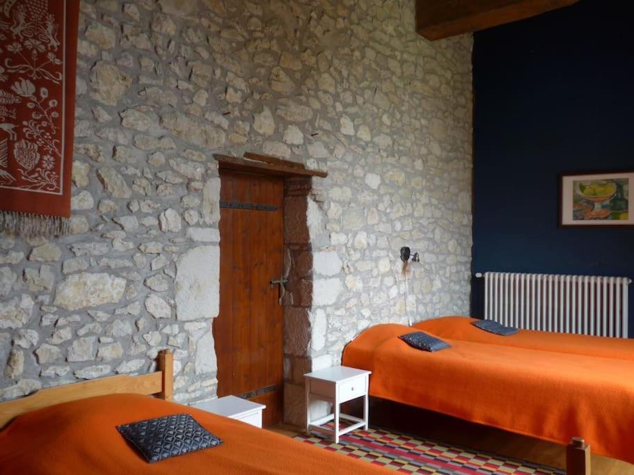 Chateau Barayre - Beautiful 12Th Century Castle With Pool And Large Garden Laussou Exterior photo